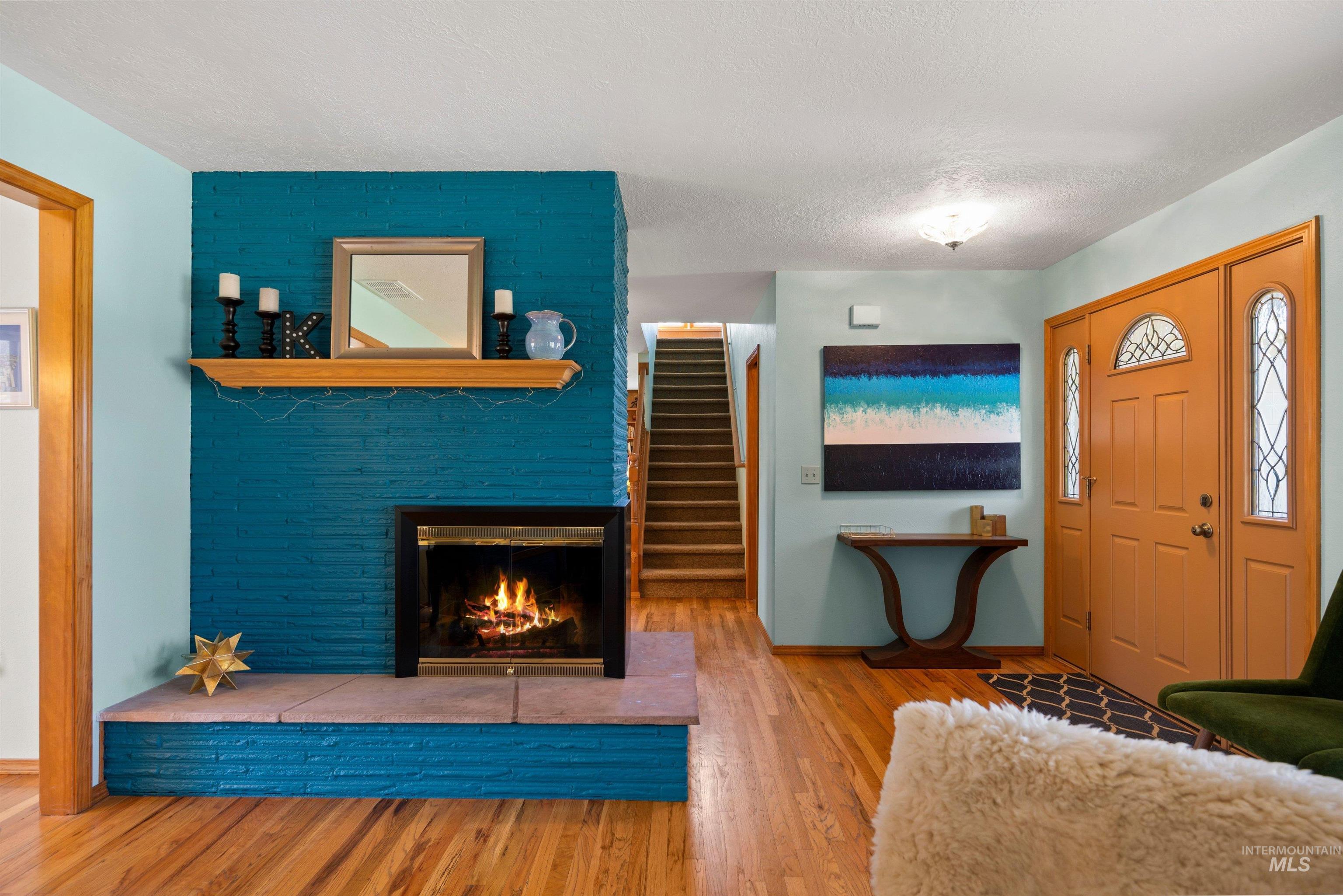 3718 N Cabarton Ln, Boise, Idaho 83704, 3 Bedrooms, 3 Bathrooms, Residential For Sale, Price $600,000,MLS 98980540