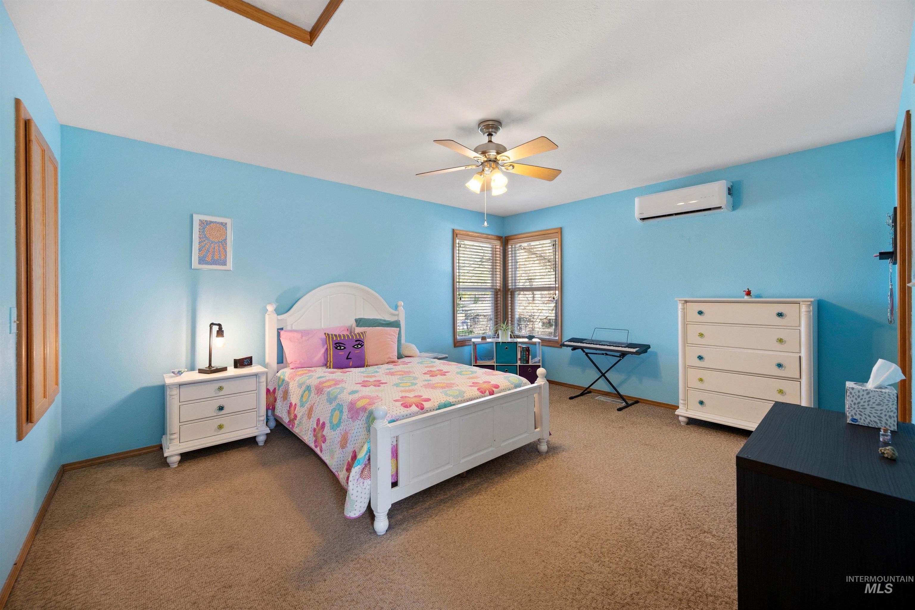 3718 N Cabarton Ln, Boise, Idaho 83704, 3 Bedrooms, 3 Bathrooms, Residential For Sale, Price $600,000,MLS 98980540