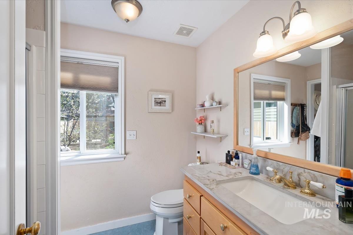 2705 W sunset, Boise, Idaho 83702, 2 Bedrooms, 2 Bathrooms, Residential For Sale, Price $619,900,MLS 98980541