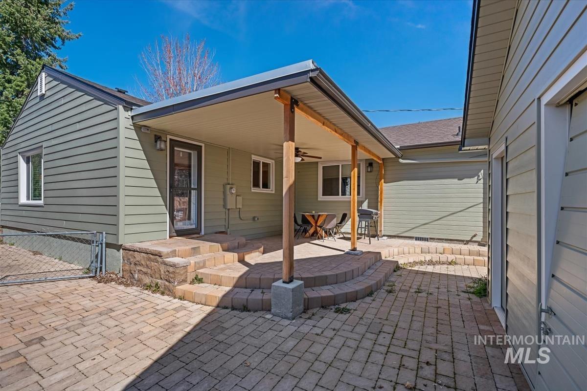 2705 W sunset, Boise, Idaho 83702, 2 Bedrooms, 2 Bathrooms, Residential For Sale, Price $619,900,MLS 98980541