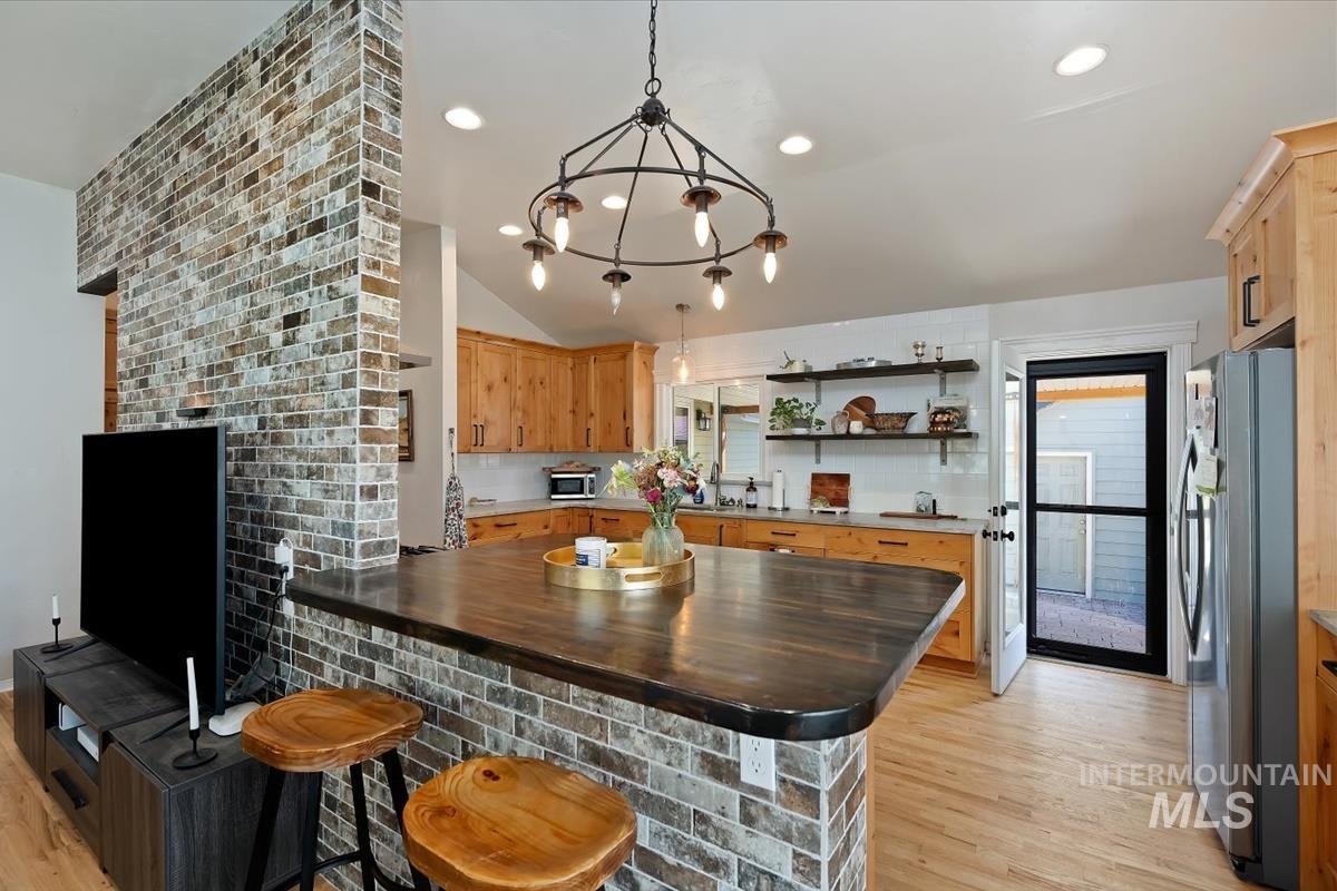 2705 W sunset, Boise, Idaho 83702, 2 Bedrooms, 2 Bathrooms, Residential For Sale, Price $619,900,MLS 98980541