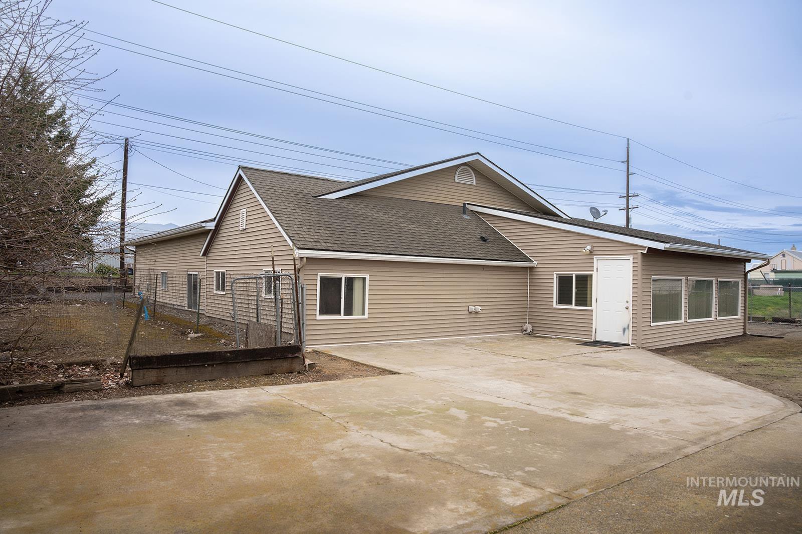 1357 pound lane, Clarkston, Washington 99403, 3 Bedrooms, 2 Bathrooms, Residential For Sale, Price $299,000,MLS 98980543