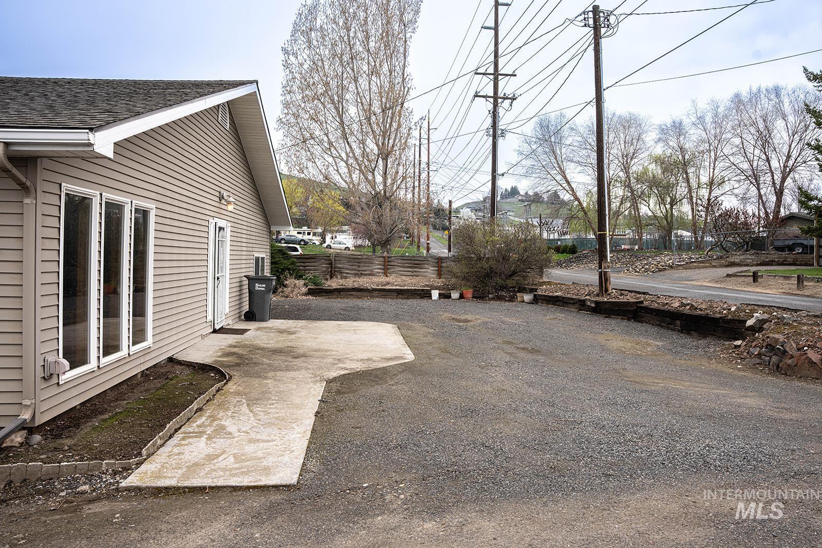 1357 pound lane, Clarkston, Washington 99403, 3 Bedrooms, 2 Bathrooms, Residential For Sale, Price $299,000,MLS 98980543