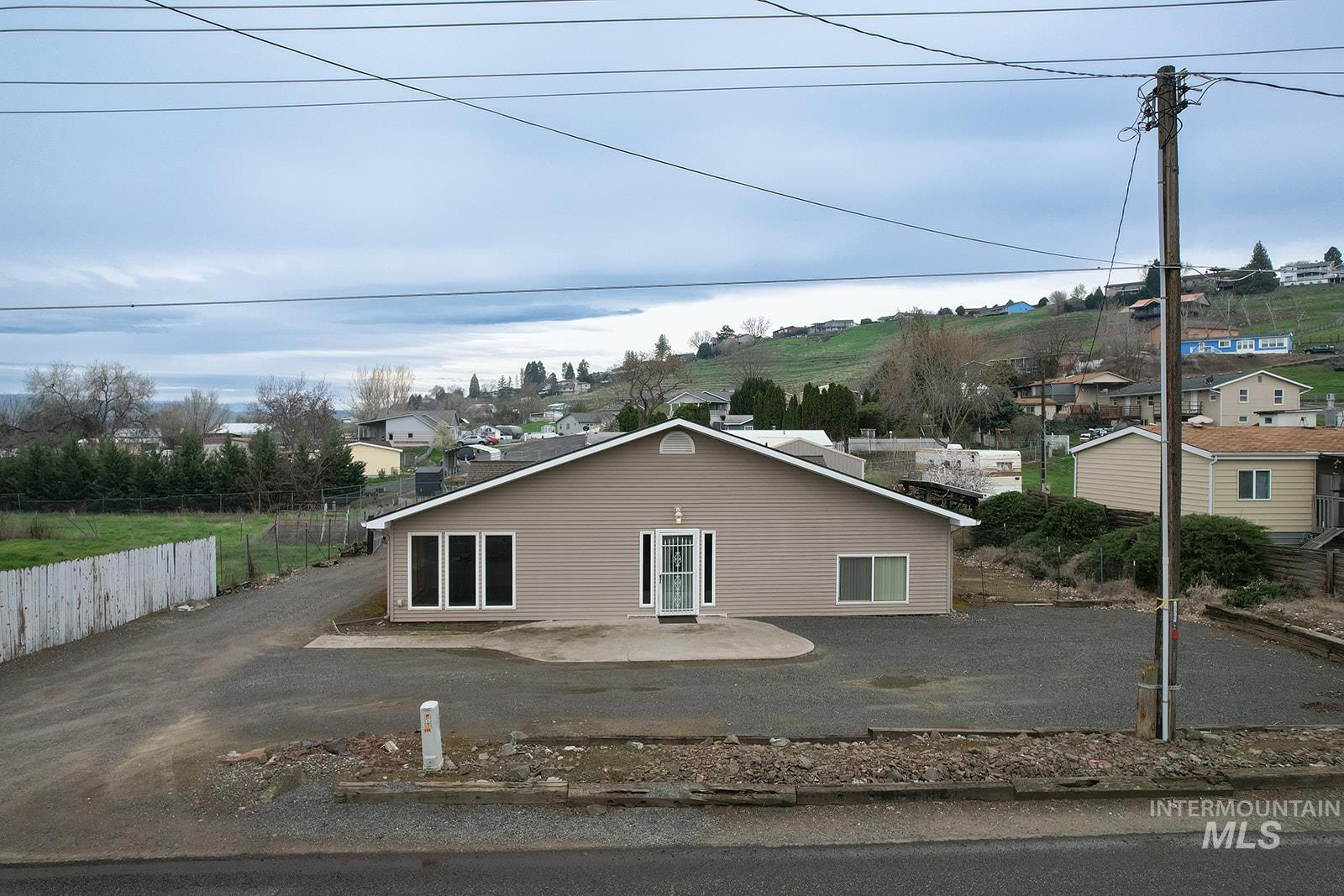 1357 pound lane, Clarkston, Washington 99403, 3 Bedrooms, 2 Bathrooms, Residential For Sale, Price $299,000,MLS 98980543