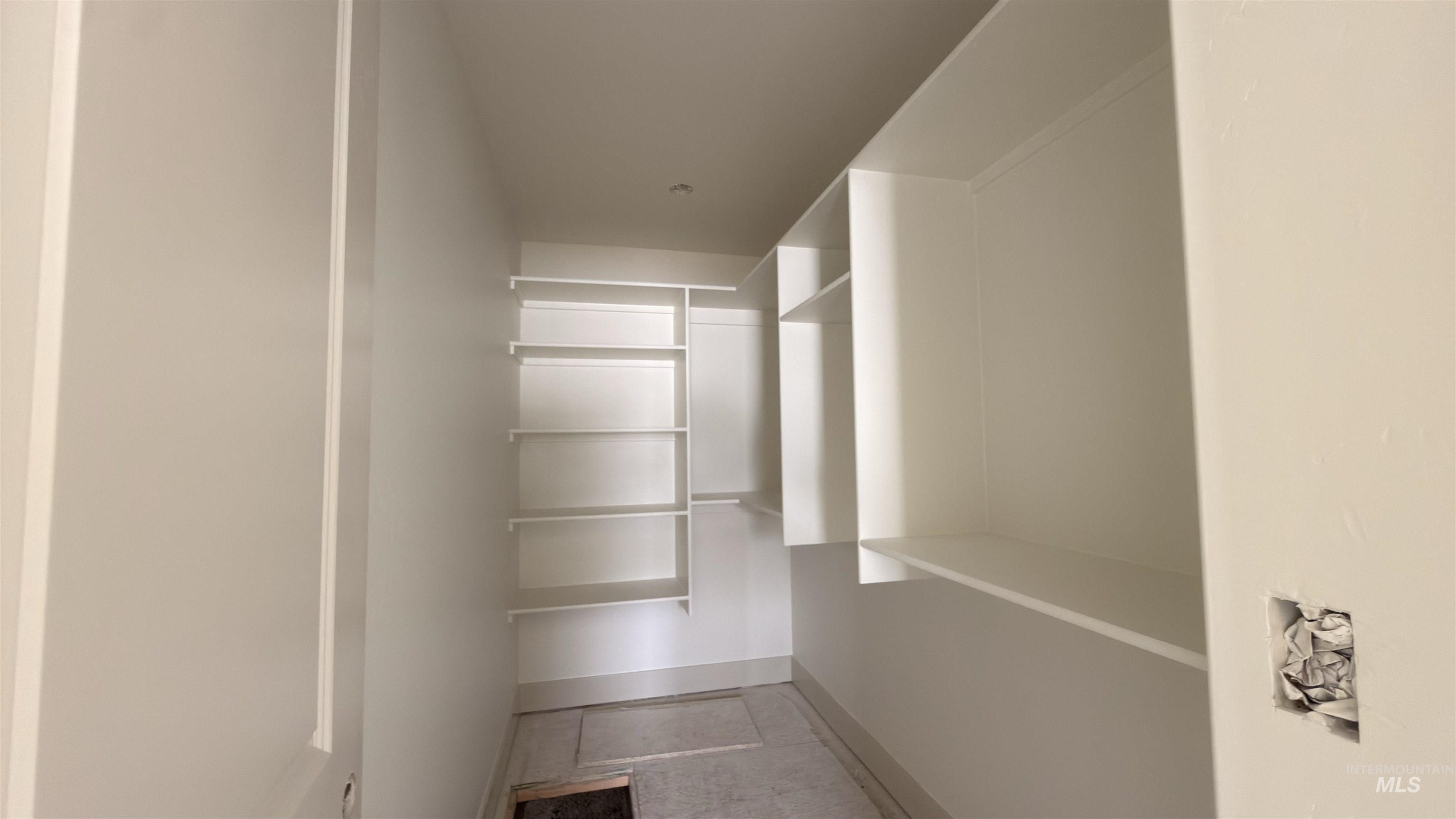 563 Pisces Ct., Twin Falls, Idaho 83301-7145, 3 Bedrooms, 2 Bathrooms, Residential For Sale, Price $419,999,MLS 98980544