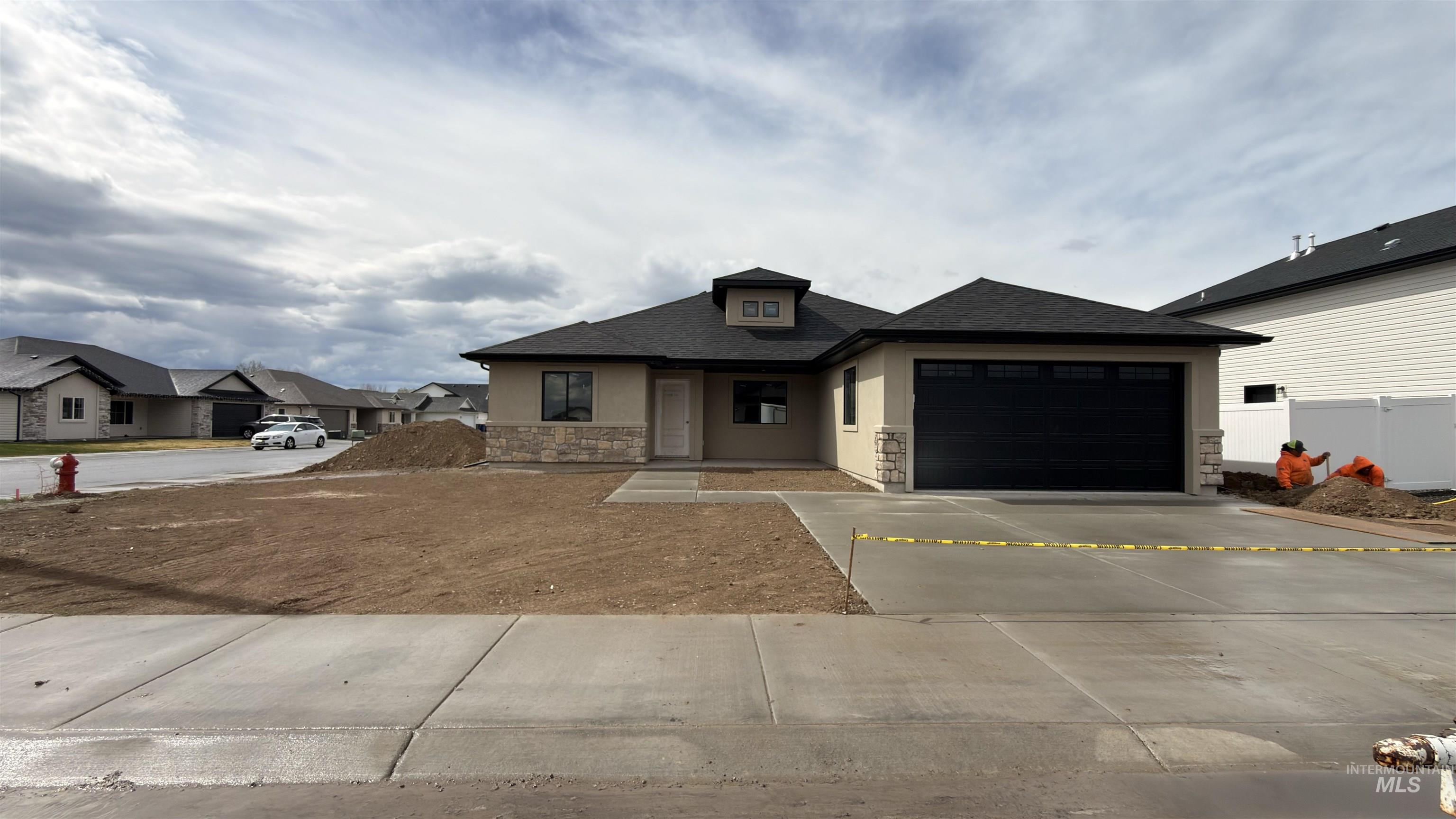 563 Pisces Ct., Twin Falls, Idaho 83301-7145, 3 Bedrooms, 2 Bathrooms, Residential For Sale, Price $419,999,MLS 98980544