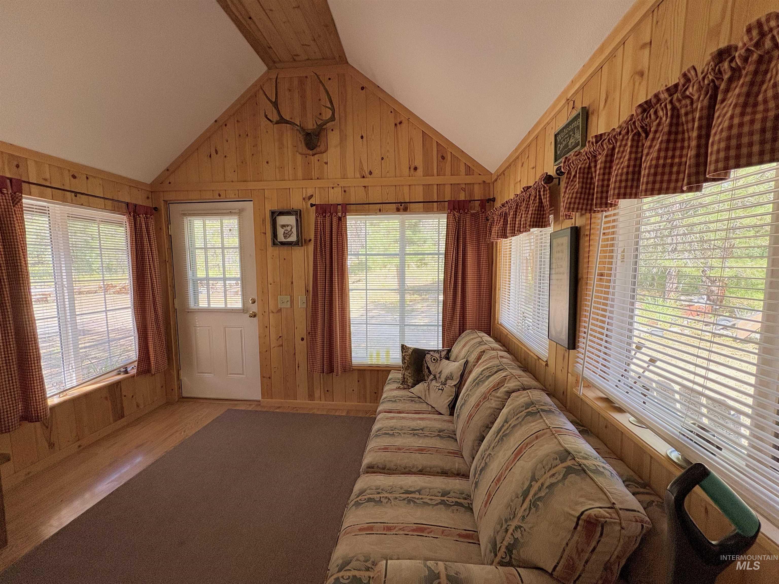 457 Engleman Rd, Mountain Home, Idaho 83647, 1 Bedroom, 1 Bathroom, Residential For Sale, Price $260,000,MLS 98980545