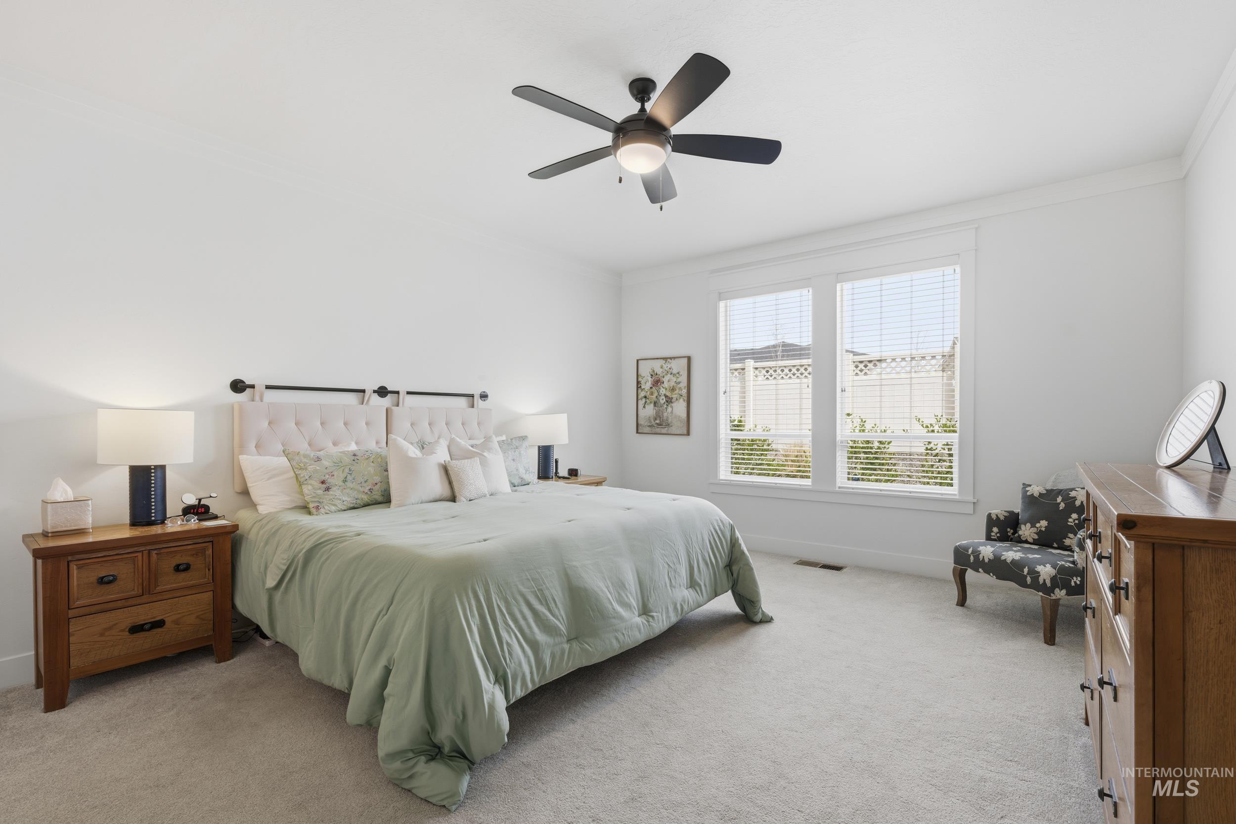 1310 W Winsett, Kuna, Idaho 83634-2460, 4 Bedrooms, 3 Bathrooms, Residential For Sale, Price $660,000,MLS 98980546