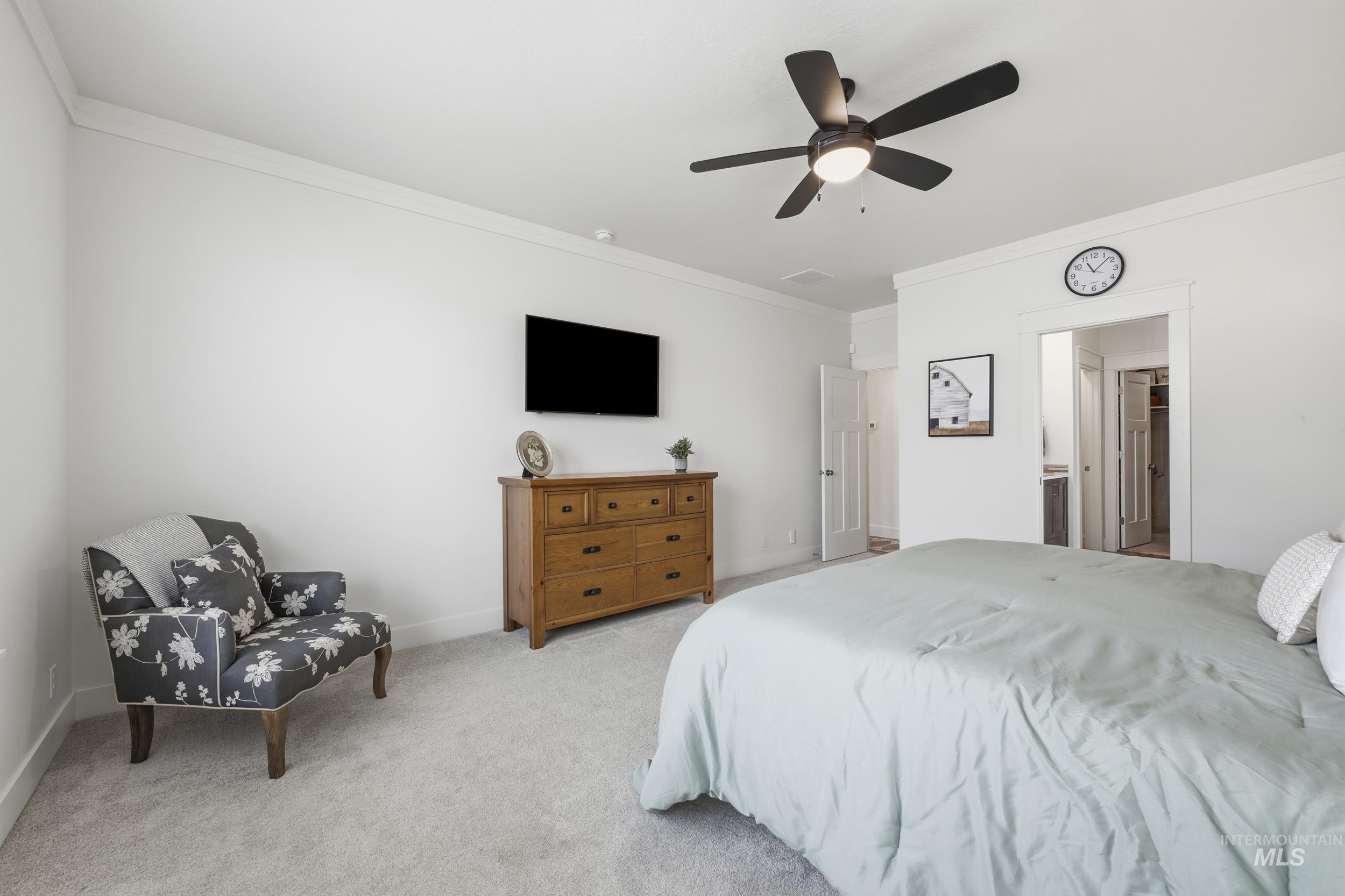 1310 W Winsett, Kuna, Idaho 83634-2460, 4 Bedrooms, 3 Bathrooms, Residential For Sale, Price $660,000,MLS 98980546