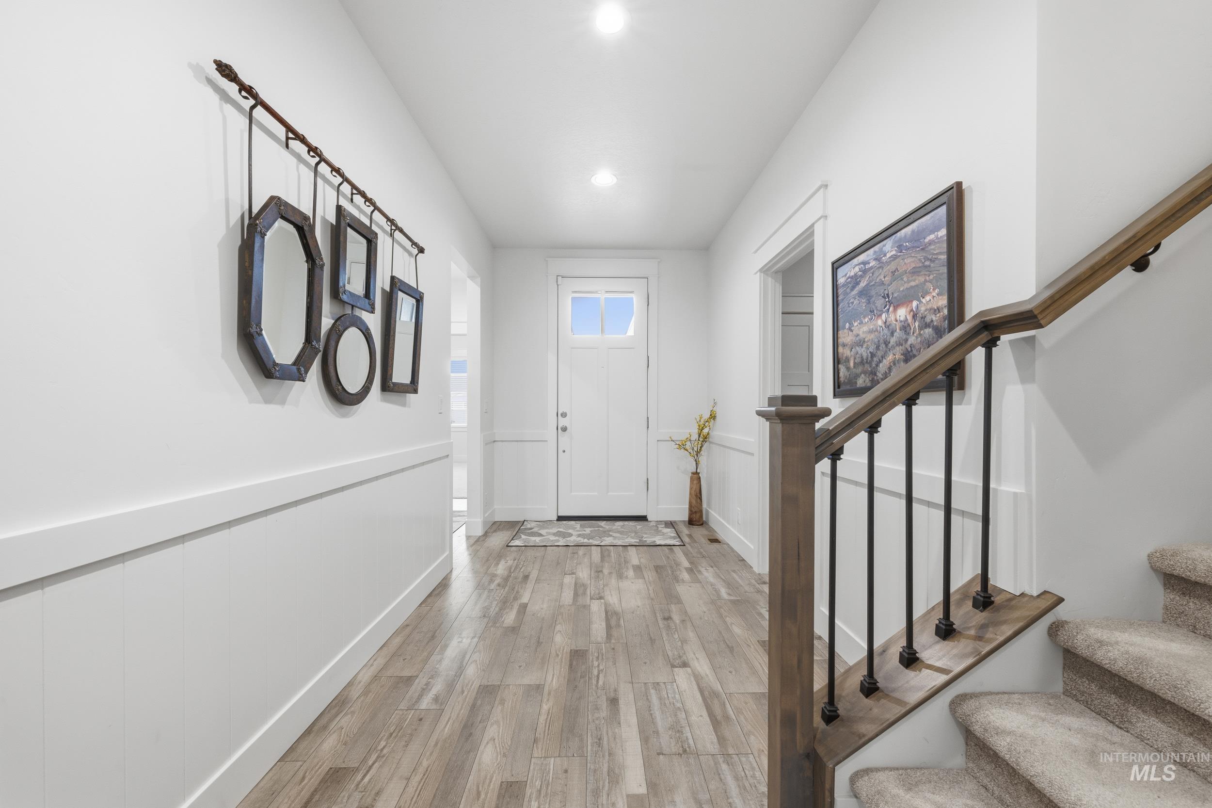 1310 W Winsett, Kuna, Idaho 83634-2460, 4 Bedrooms, 3 Bathrooms, Residential For Sale, Price $660,000,MLS 98980546