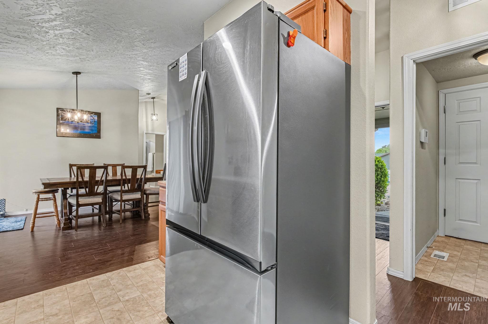 2910 Cougar Ave, Nampa, Idaho 83687, 3 Bedrooms, 2 Bathrooms, Residential For Sale, Price $350,000,MLS 98980547