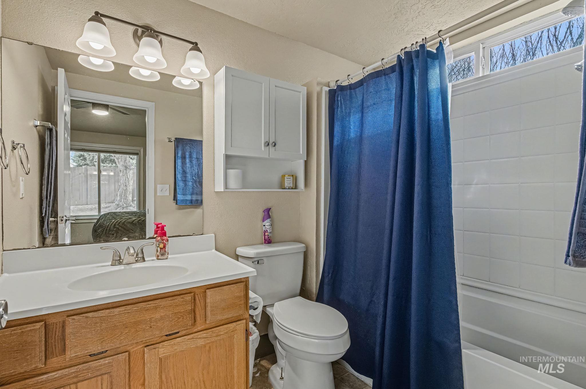 2910 Cougar Ave, Nampa, Idaho 83687, 3 Bedrooms, 2 Bathrooms, Residential For Sale, Price $350,000,MLS 98980547