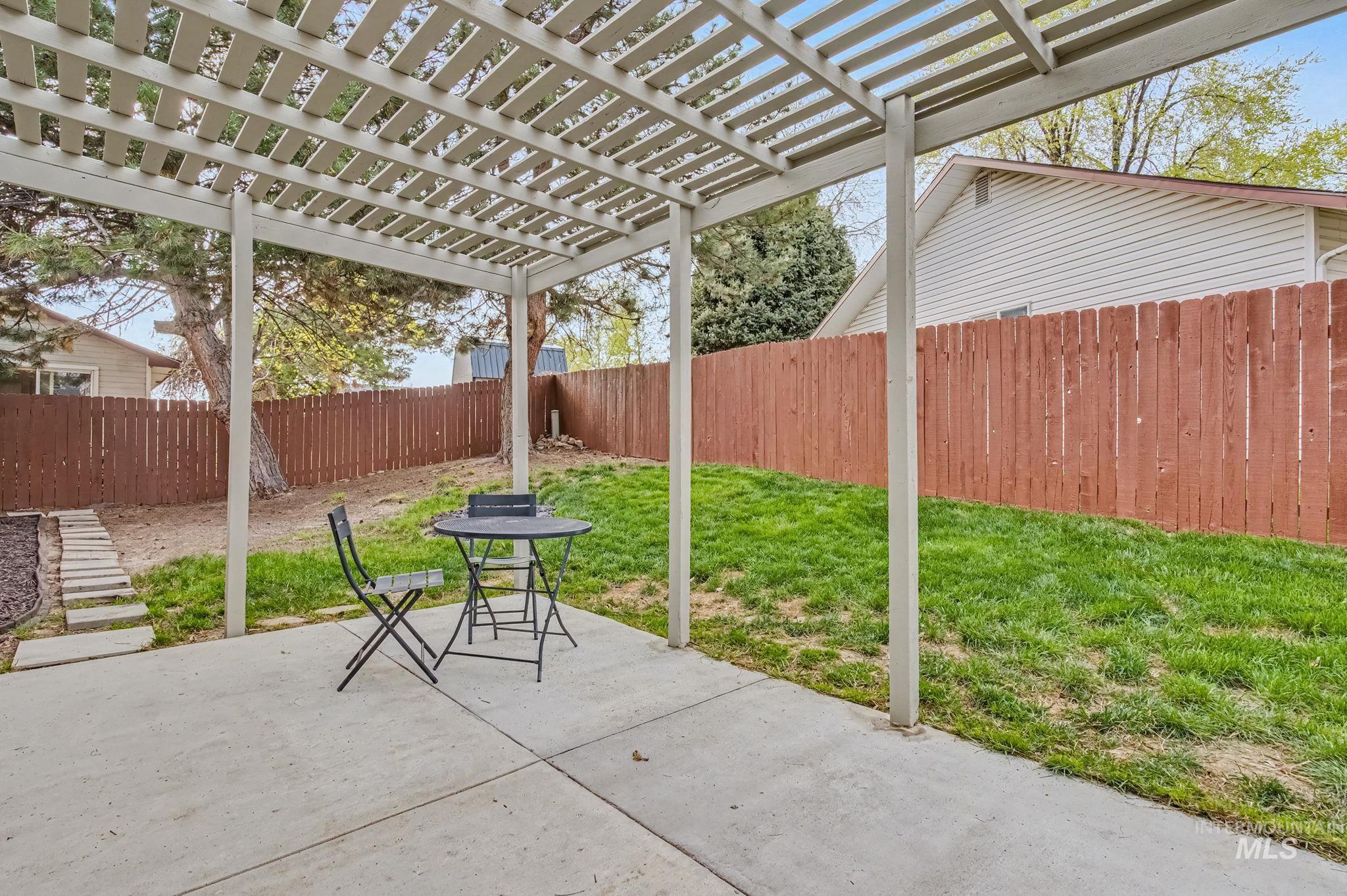 2910 Cougar Ave, Nampa, Idaho 83687, 3 Bedrooms, 2 Bathrooms, Residential For Sale, Price $350,000,MLS 98980547