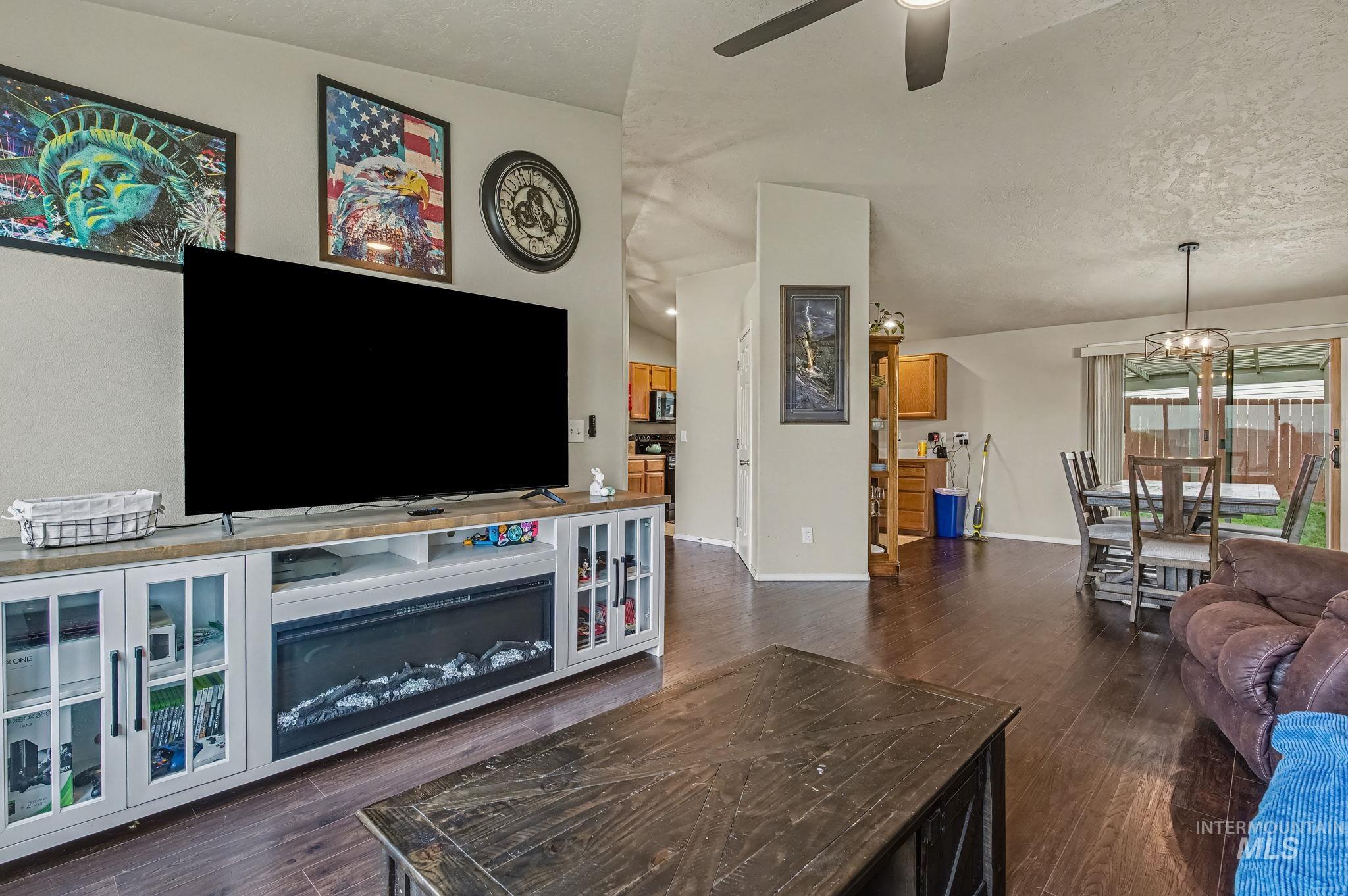 2910 Cougar Ave, Nampa, Idaho 83687, 3 Bedrooms, 2 Bathrooms, Residential For Sale, Price $350,000,MLS 98980547