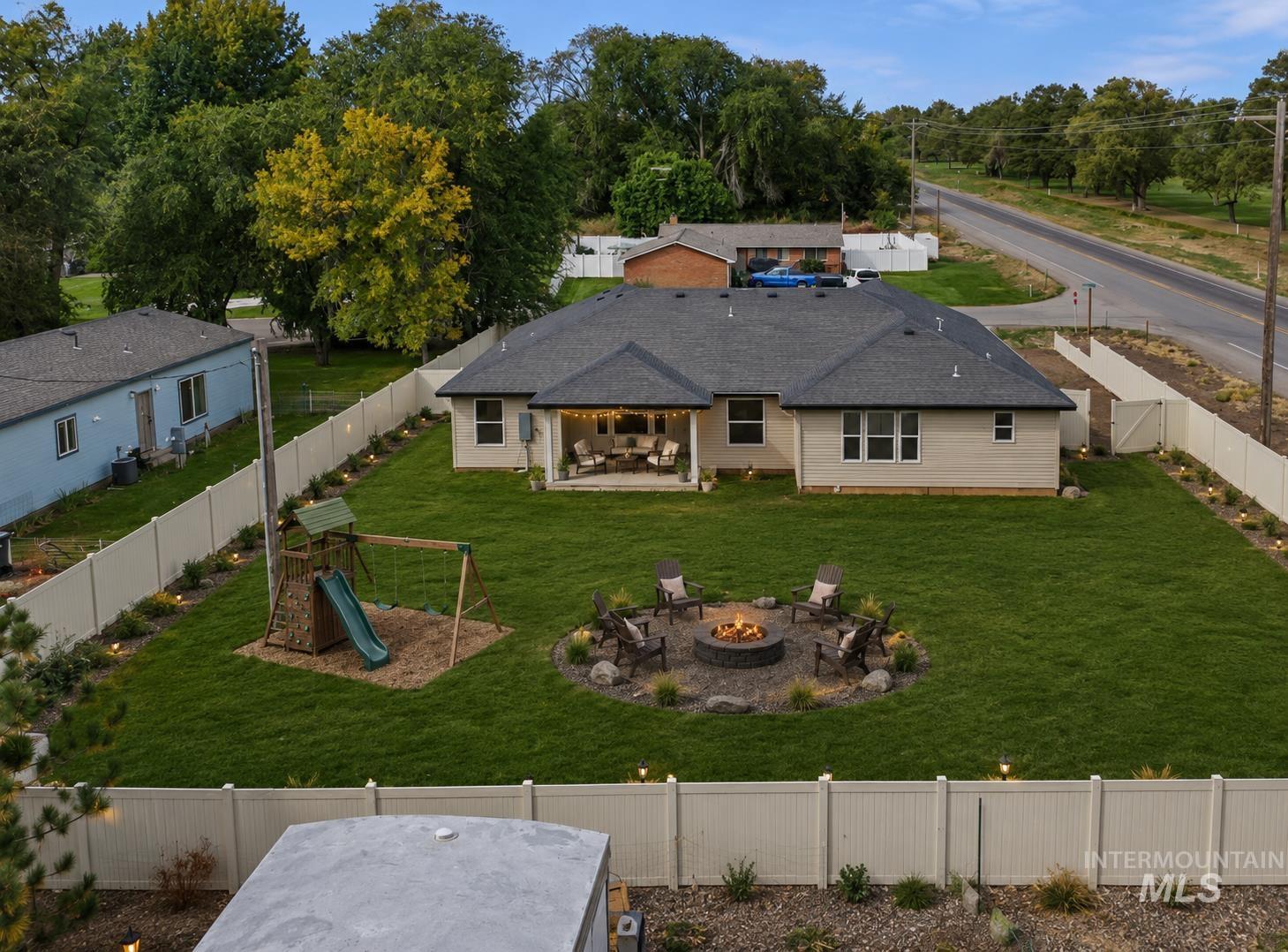 224 W Lorene Lane, Rupert, Idaho 83350, 4 Bedrooms, 2 Bathrooms, Residential For Sale, Price $448,000,MLS 98980548