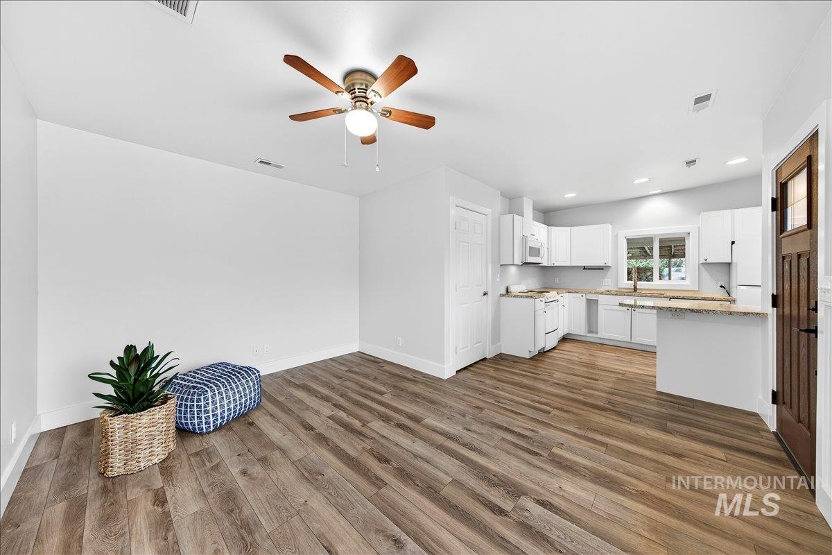 4204 W Libby St, Boise, Idaho 83705, 2 Bedrooms, 1 Bathroom, Residential For Sale, Price $349,900, 98980551