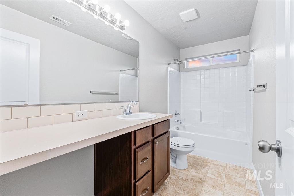 15837 N Limestone Way, Nampa, Idaho 83651, 4 Bedrooms, 2 Bathrooms, Residential For Sale, Price $439,990, 98980552