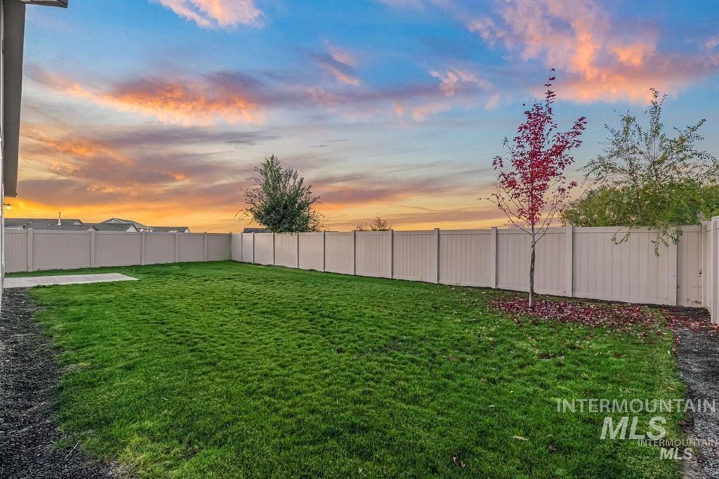 15837 N Limestone Way, Nampa, Idaho 83651, 4 Bedrooms, 2 Bathrooms, Residential For Sale, Price $439,990, 98980552