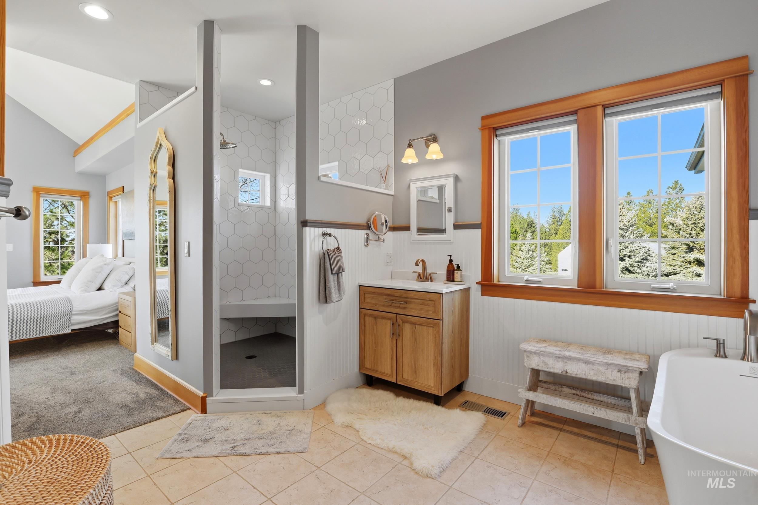 1014 Hilby Rd, Moscow, Idaho 83843, 4 Bedrooms, 4 Bathrooms, Residential For Sale, Price $2,600,000, 98980554