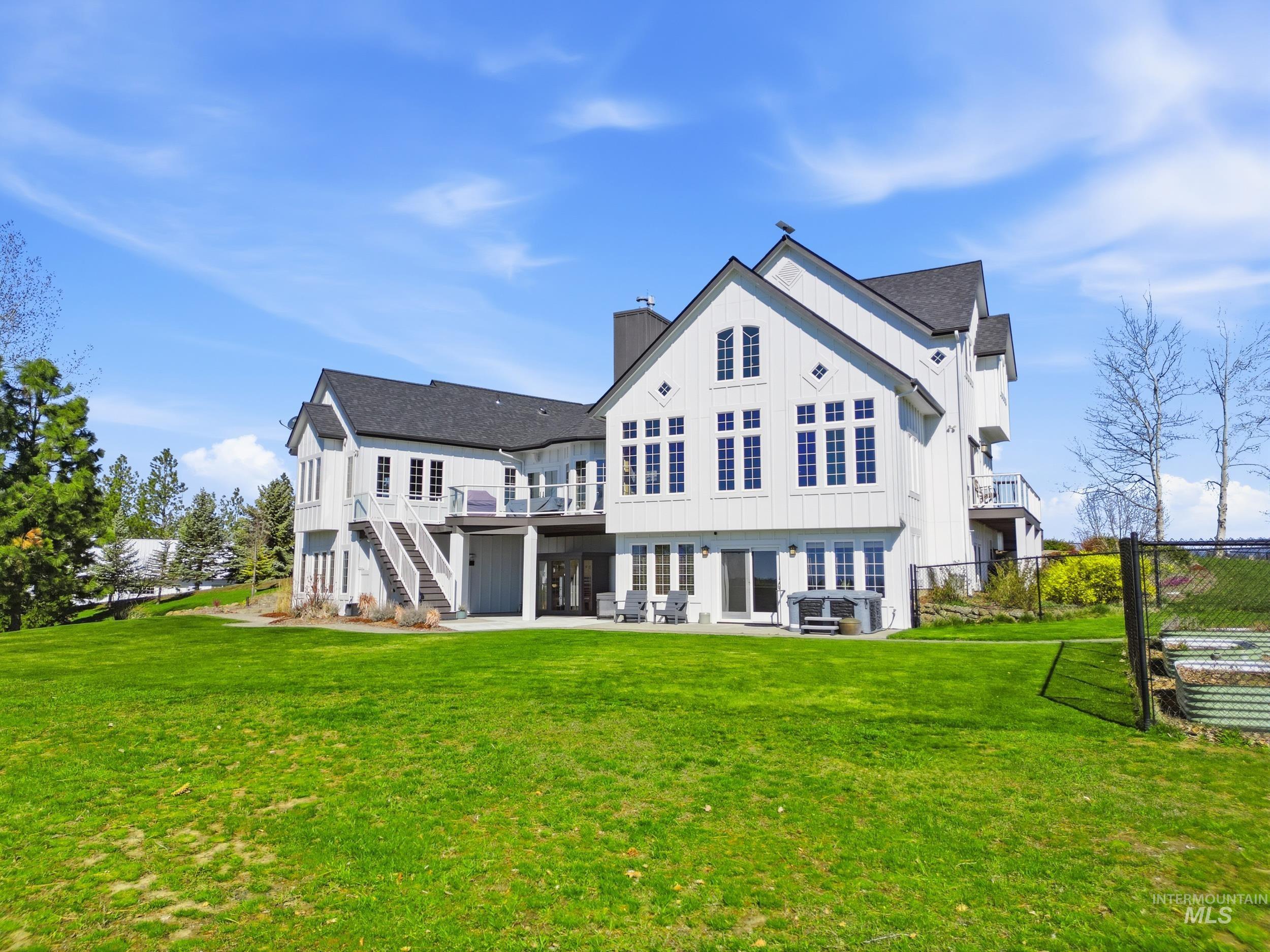 1014 Hilby Rd, Moscow, Idaho 83843, 4 Bedrooms, 4 Bathrooms, Residential For Sale, Price $2,495,000,MLS 98980554