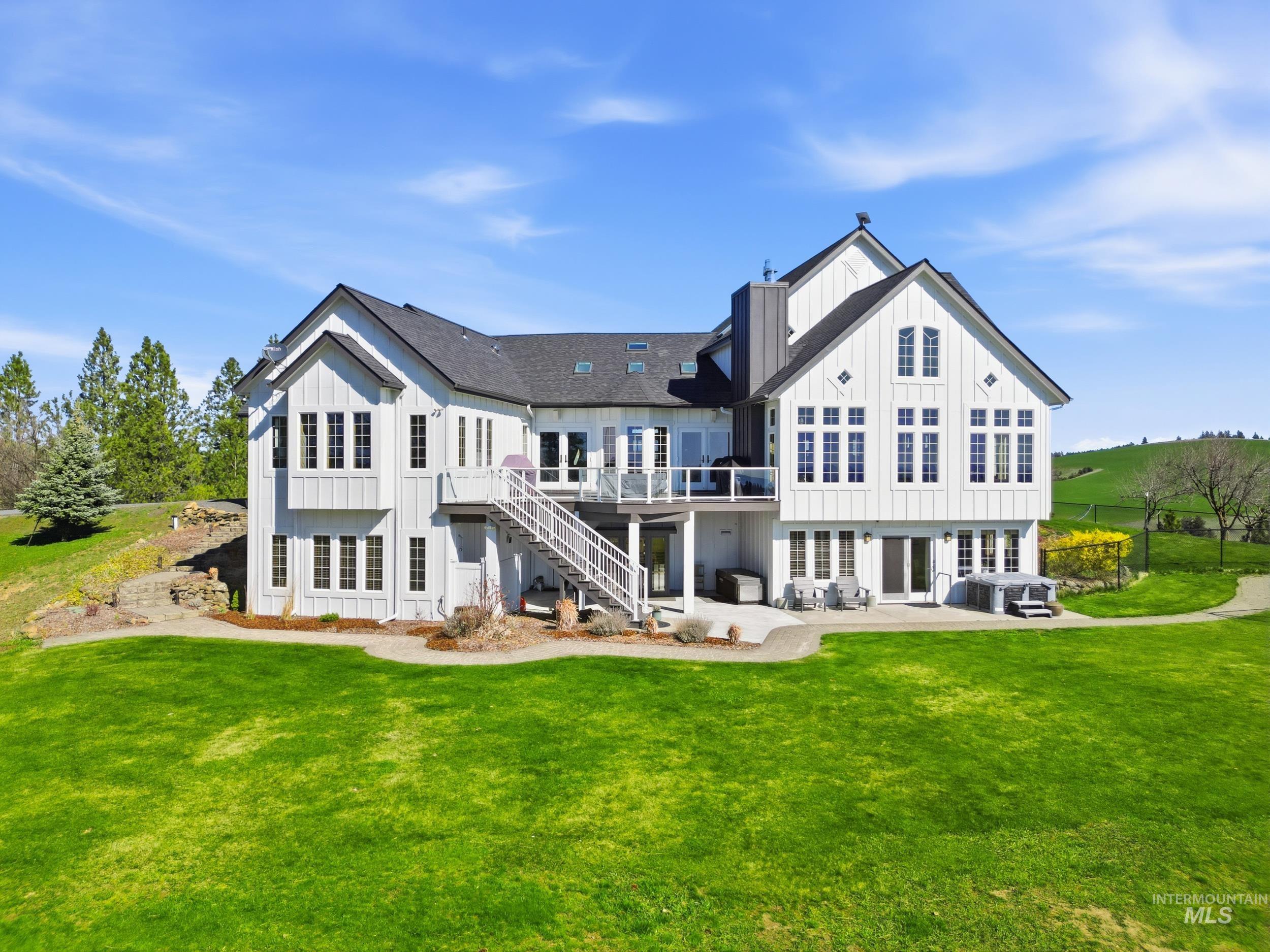 1014 Hilby Rd, Moscow, Idaho 83843, 4 Bedrooms, 4 Bathrooms, Residential For Sale, Price $2,495,000,MLS 98980554