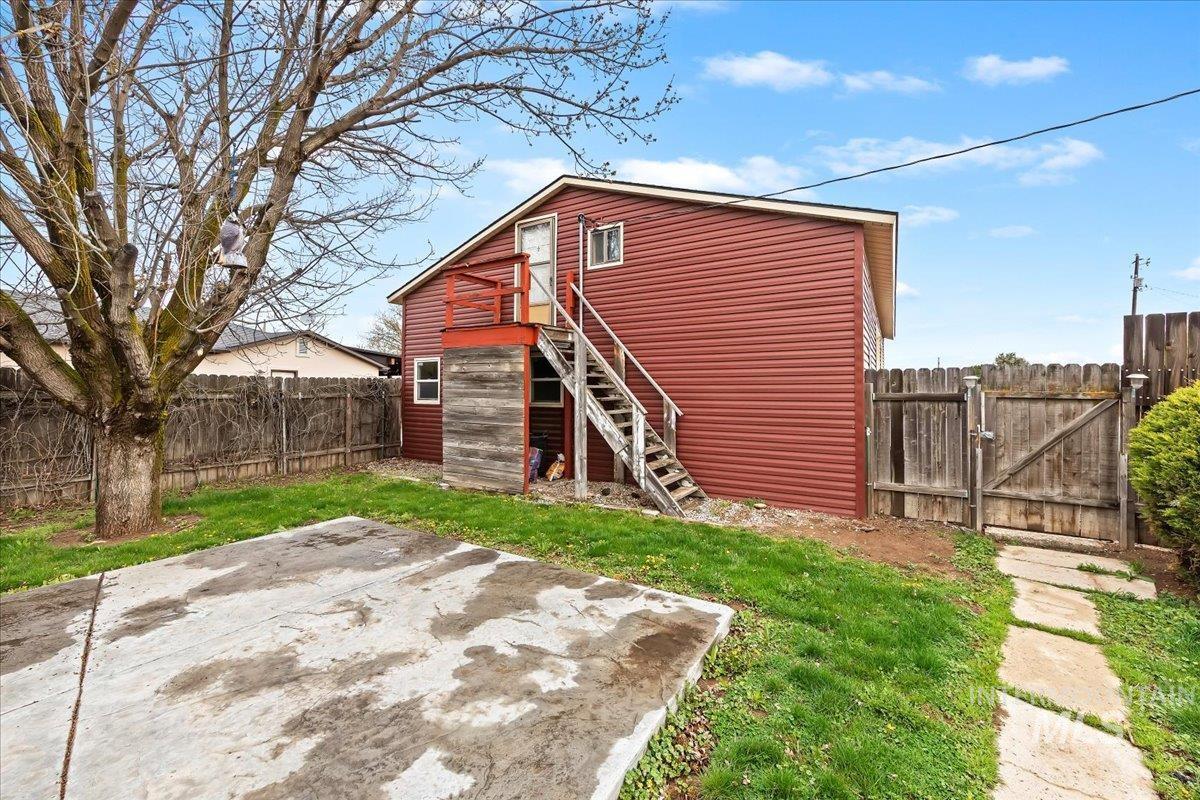 7226 Cherry Lane, Nampa, Idaho 83687, 3 Bedrooms, 2 Bathrooms, Residential For Sale, Price $459,000, 98980555