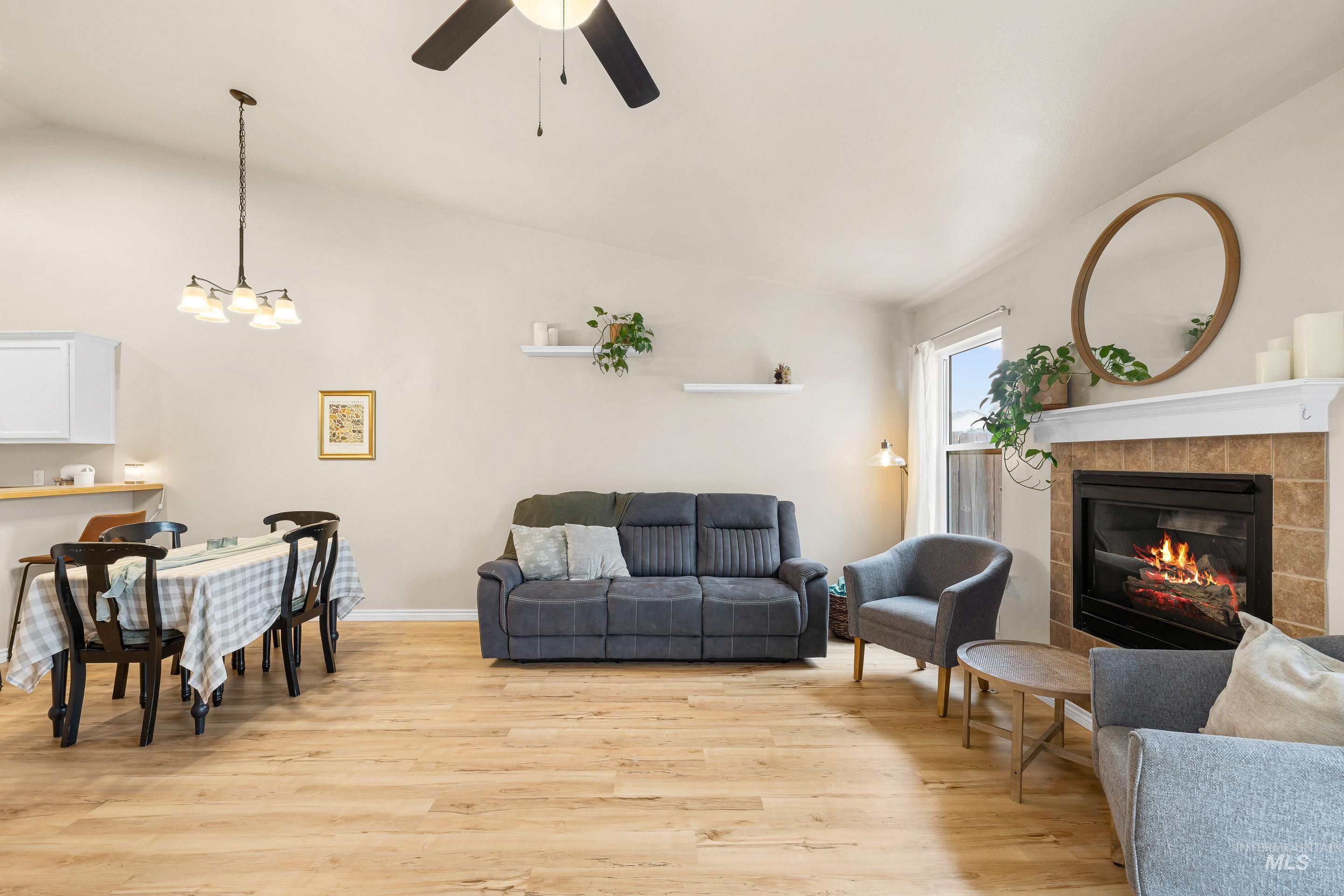 11745 W Blueberry, Nampa, Idaho 83687, 3 Bedrooms, 2 Bathrooms, Residential For Sale, Price $349,000,MLS 98980556