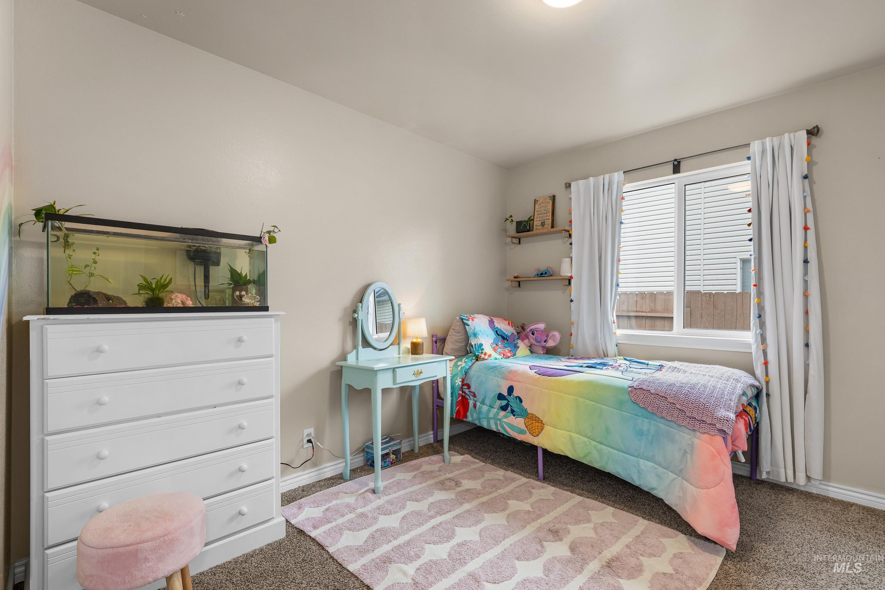 11745 W Blueberry, Nampa, Idaho 83687, 3 Bedrooms, 2 Bathrooms, Residential For Sale, Price $349,000,MLS 98980556