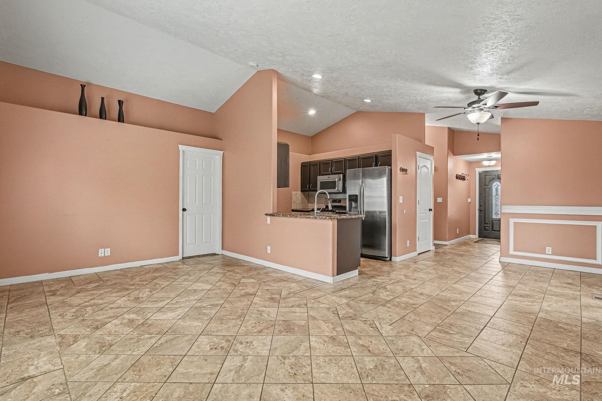 3019 Sugar Cane Dr., Nampa, Idaho 83687, 3 Bedrooms, 2 Bathrooms, Residential For Sale, Price $379,900,MLS 98980559