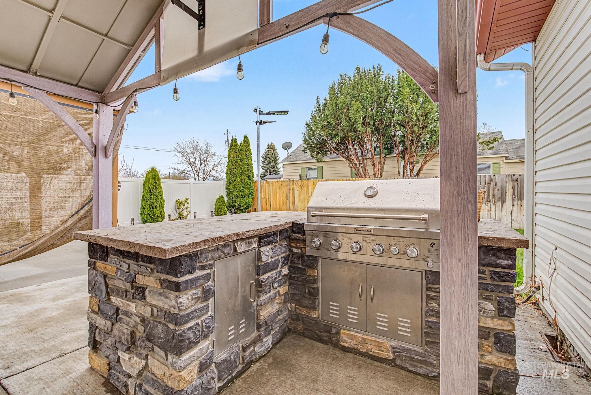 3019 Sugar Cane Dr., Nampa, Idaho 83687, 3 Bedrooms, 2 Bathrooms, Residential For Sale, Price $379,900,MLS 98980559