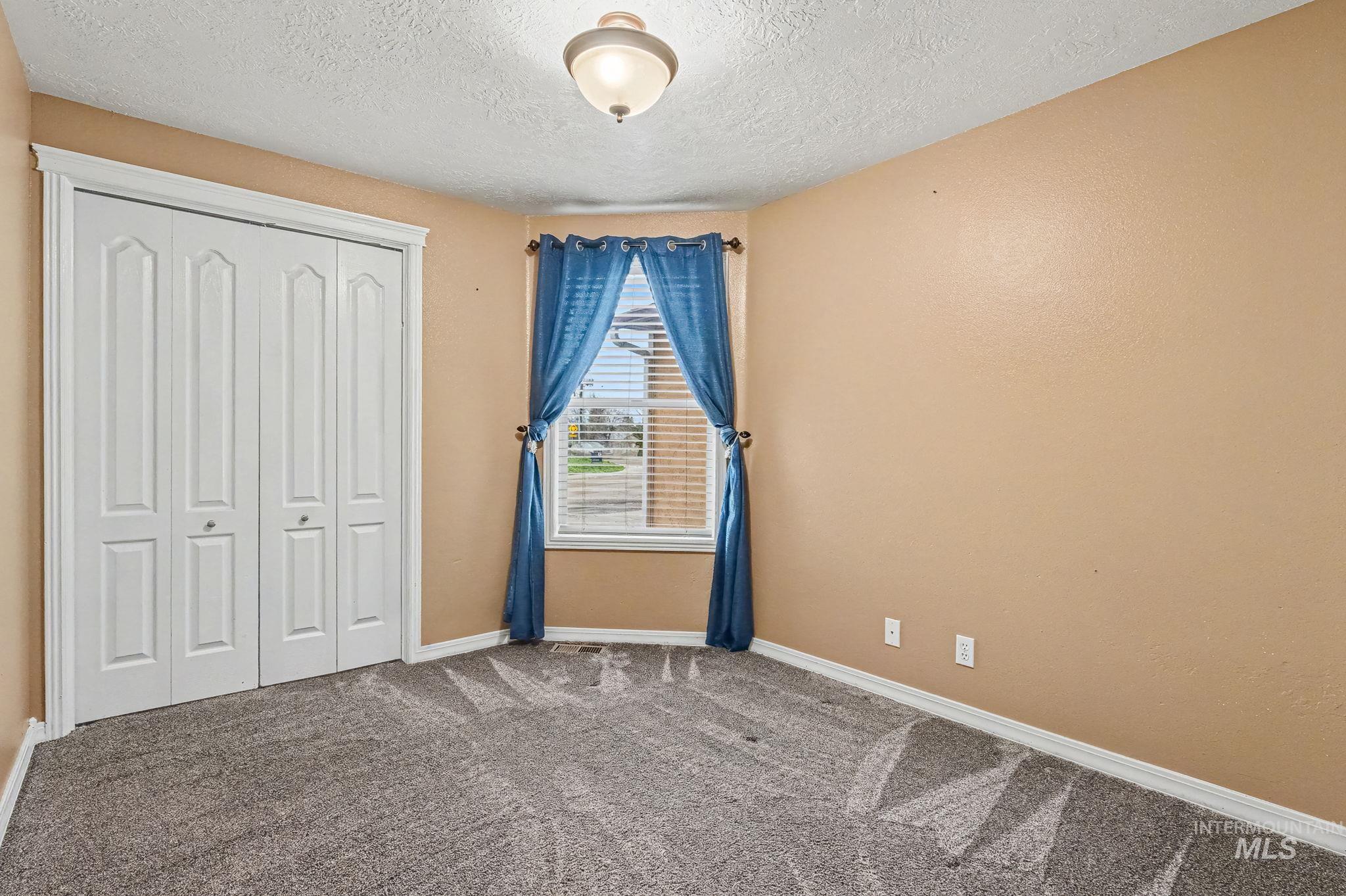 3019 Sugar Cane Dr., Nampa, Idaho 83687, 3 Bedrooms, 2 Bathrooms, Residential For Sale, Price $379,900,MLS 98980559