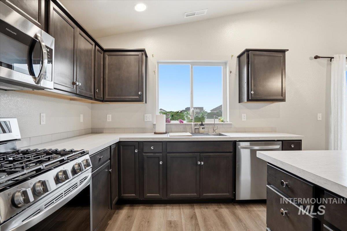 16610 Corrine Ave, Caldwell, Idaho 83607, 4 Bedrooms, 2 Bathrooms, Residential For Sale, Price $405,000,MLS 98980560