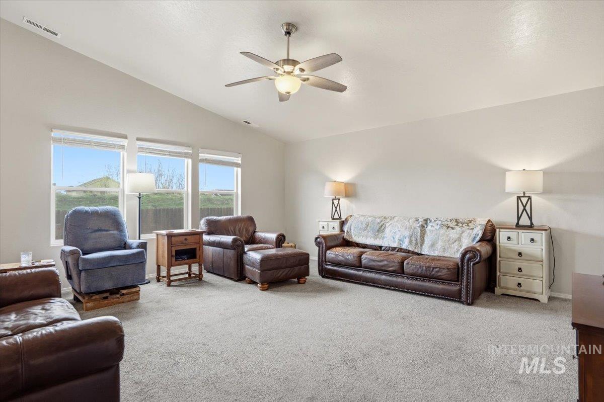 16610 Corrine Ave, Caldwell, Idaho 83607, 4 Bedrooms, 2 Bathrooms, Residential For Sale, Price $405,000,MLS 98980560