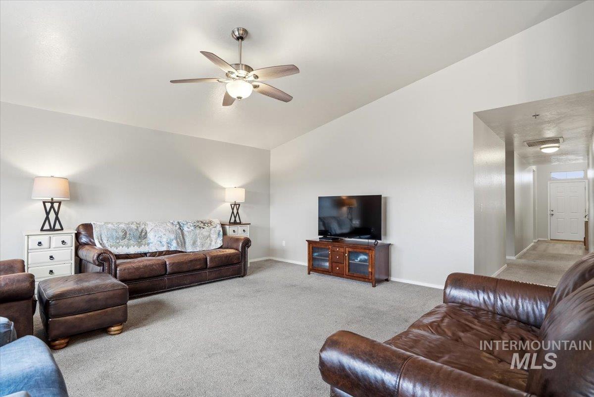 16610 Corrine Ave, Caldwell, Idaho 83607, 4 Bedrooms, 2 Bathrooms, Residential For Sale, Price $405,000,MLS 98980560