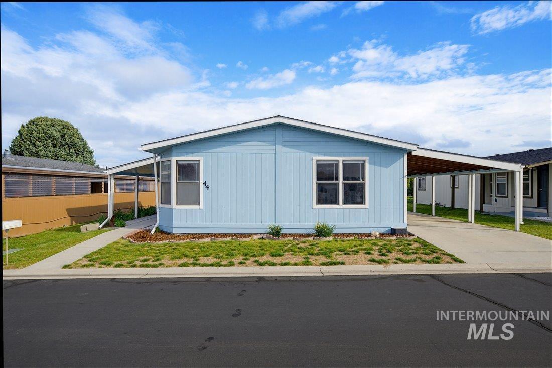 1907 W Flamingo Ave, Nampa, Idaho 83651, 3 Bedrooms, 2 Bathrooms, Residential For Sale, Price $175,000,MLS 98980561