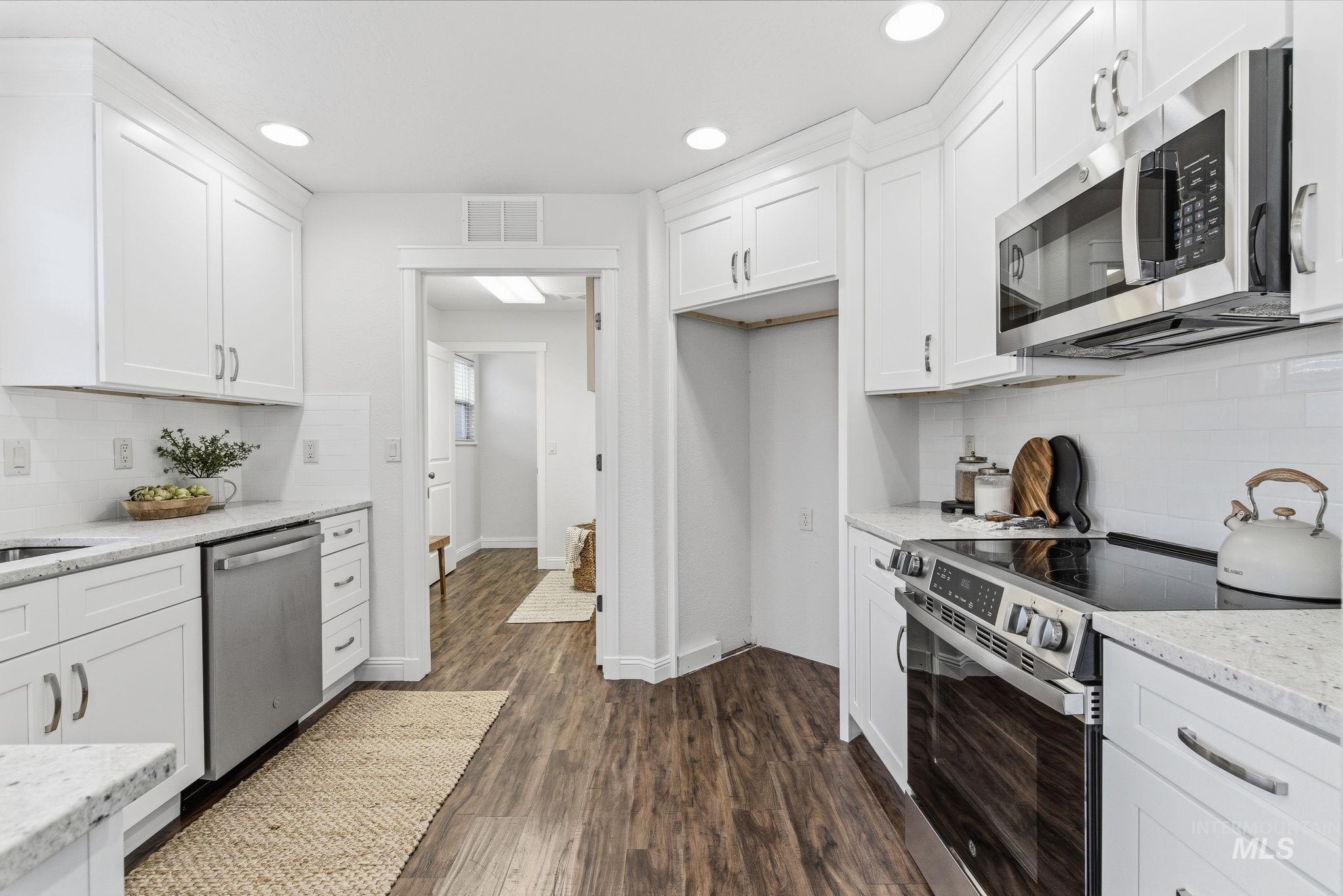 1805 W Lotus Ponds Ct., Nampa, Idaho 83651, 4 Bedrooms, 3 Bathrooms, Residential For Sale, Price $470,000,MLS 98980562