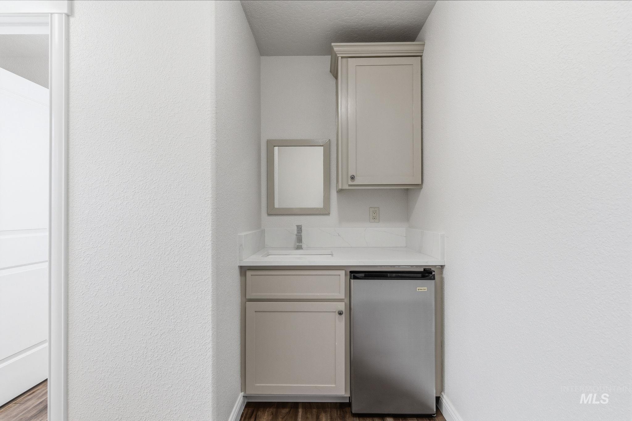 1805 W Lotus Ponds Ct., Nampa, Idaho 83651, 4 Bedrooms, 3 Bathrooms, Residential For Sale, Price $470,000,MLS 98980562