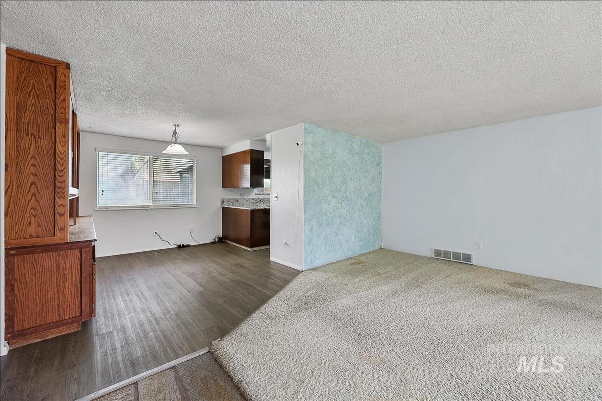 1307 Smith Ave, Nampa, Idaho 83651, 3 Bedrooms, 2 Bathrooms, Residential For Sale, Price $399,900,MLS 98980563