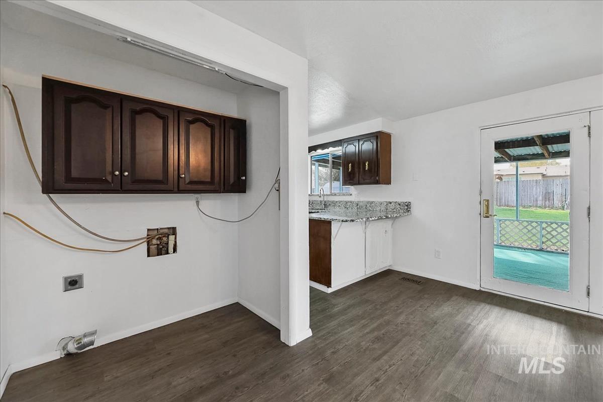 1307 Smith Ave, Nampa, Idaho 83651, 3 Bedrooms, 2 Bathrooms, Residential For Sale, Price $399,900,MLS 98980563