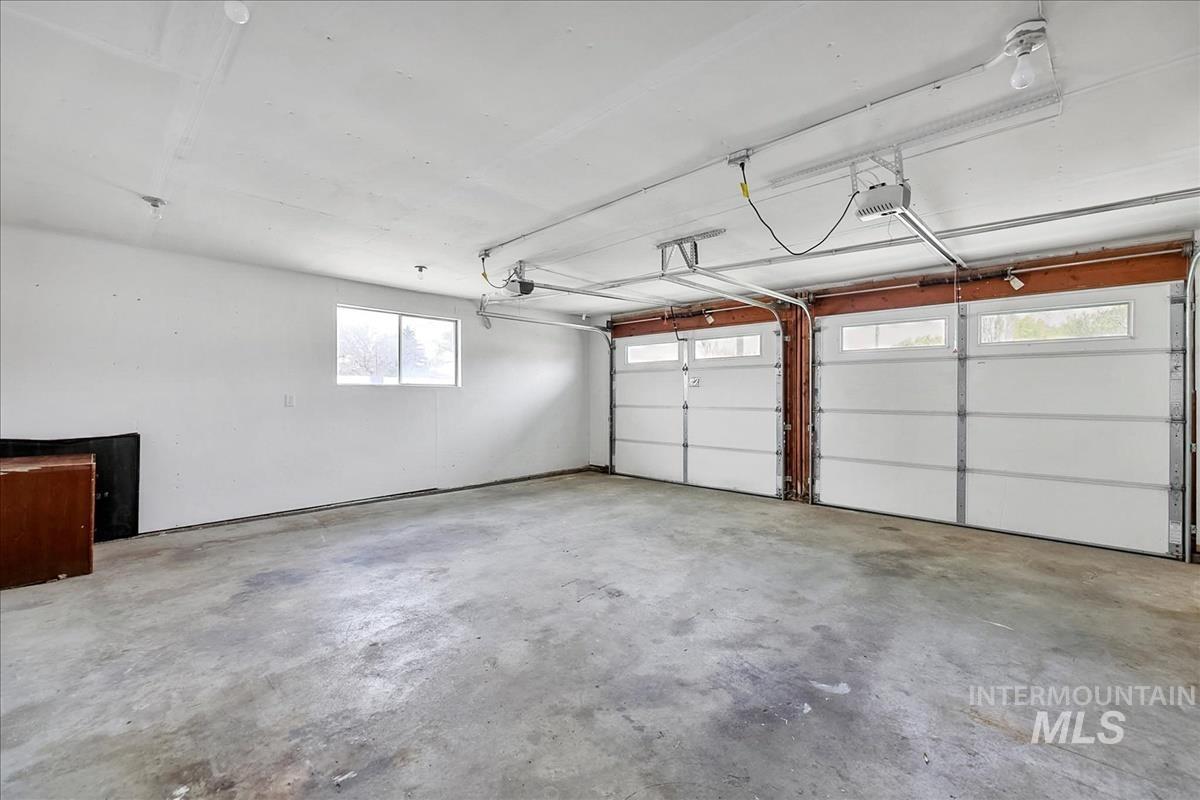 1307 Smith Ave, Nampa, Idaho 83651, 3 Bedrooms, 2 Bathrooms, Residential For Sale, Price $399,900,MLS 98980563