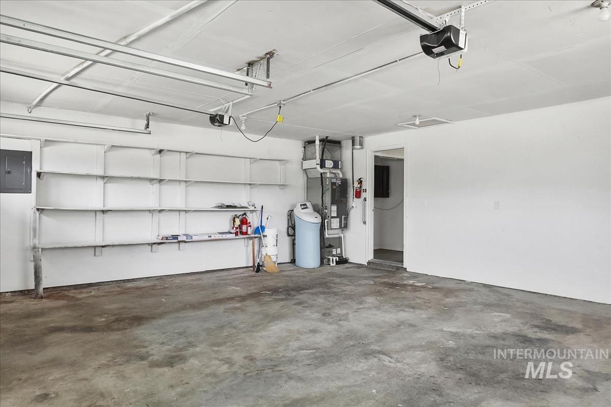 1307 Smith Ave, Nampa, Idaho 83651, 3 Bedrooms, 2 Bathrooms, Residential For Sale, Price $399,900,MLS 98980563