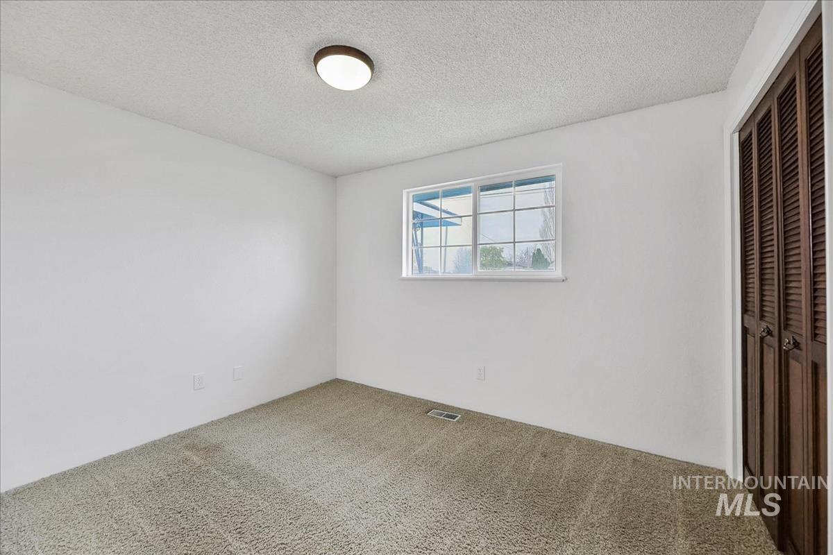 1307 Smith Ave, Nampa, Idaho 83651, 3 Bedrooms, 2 Bathrooms, Residential For Sale, Price $399,900,MLS 98980563