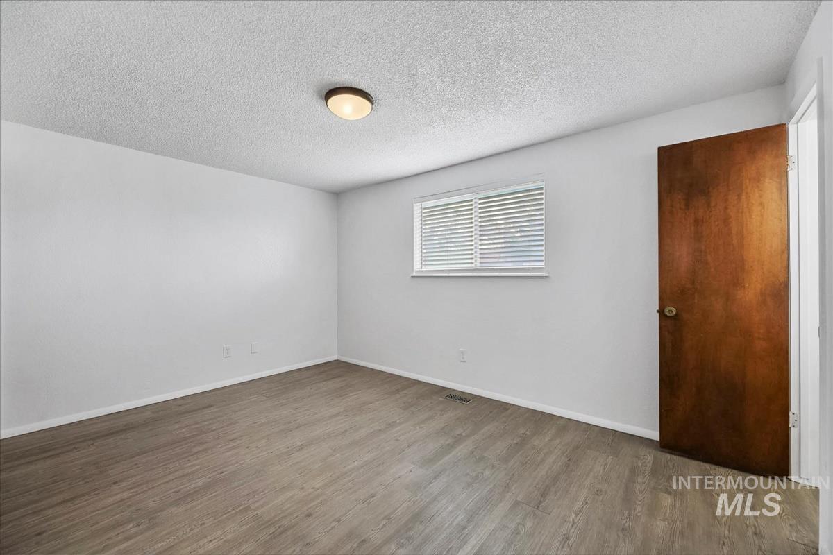 1307 Smith Ave, Nampa, Idaho 83651, 3 Bedrooms, 2 Bathrooms, Residential For Sale, Price $399,900,MLS 98980563