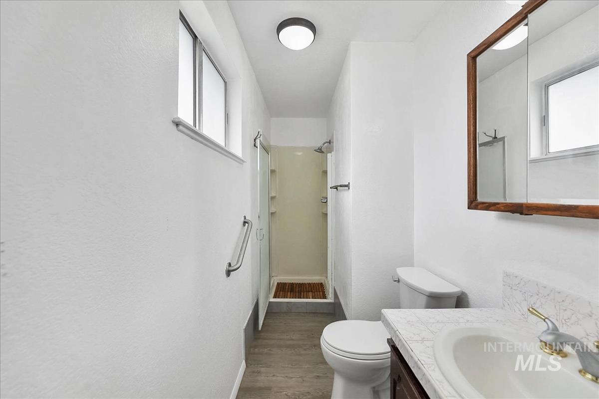 1307 Smith Ave, Nampa, Idaho 83651, 3 Bedrooms, 2 Bathrooms, Residential For Sale, Price $399,900,MLS 98980563