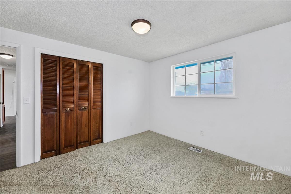 1307 Smith Ave, Nampa, Idaho 83651, 3 Bedrooms, 2 Bathrooms, Residential For Sale, Price $399,900,MLS 98980563