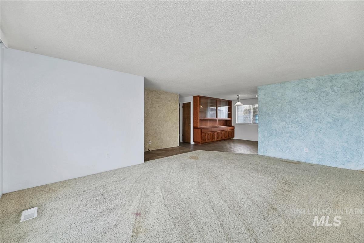 1307 Smith Ave, Nampa, Idaho 83651, 3 Bedrooms, 2 Bathrooms, Residential For Sale, Price $399,900,MLS 98980563