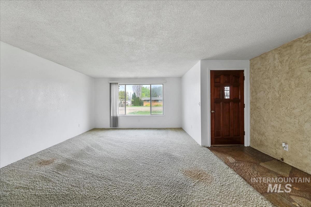 1307 Smith Ave, Nampa, Idaho 83651, 3 Bedrooms, 2 Bathrooms, Residential For Sale, Price $399,900,MLS 98980563