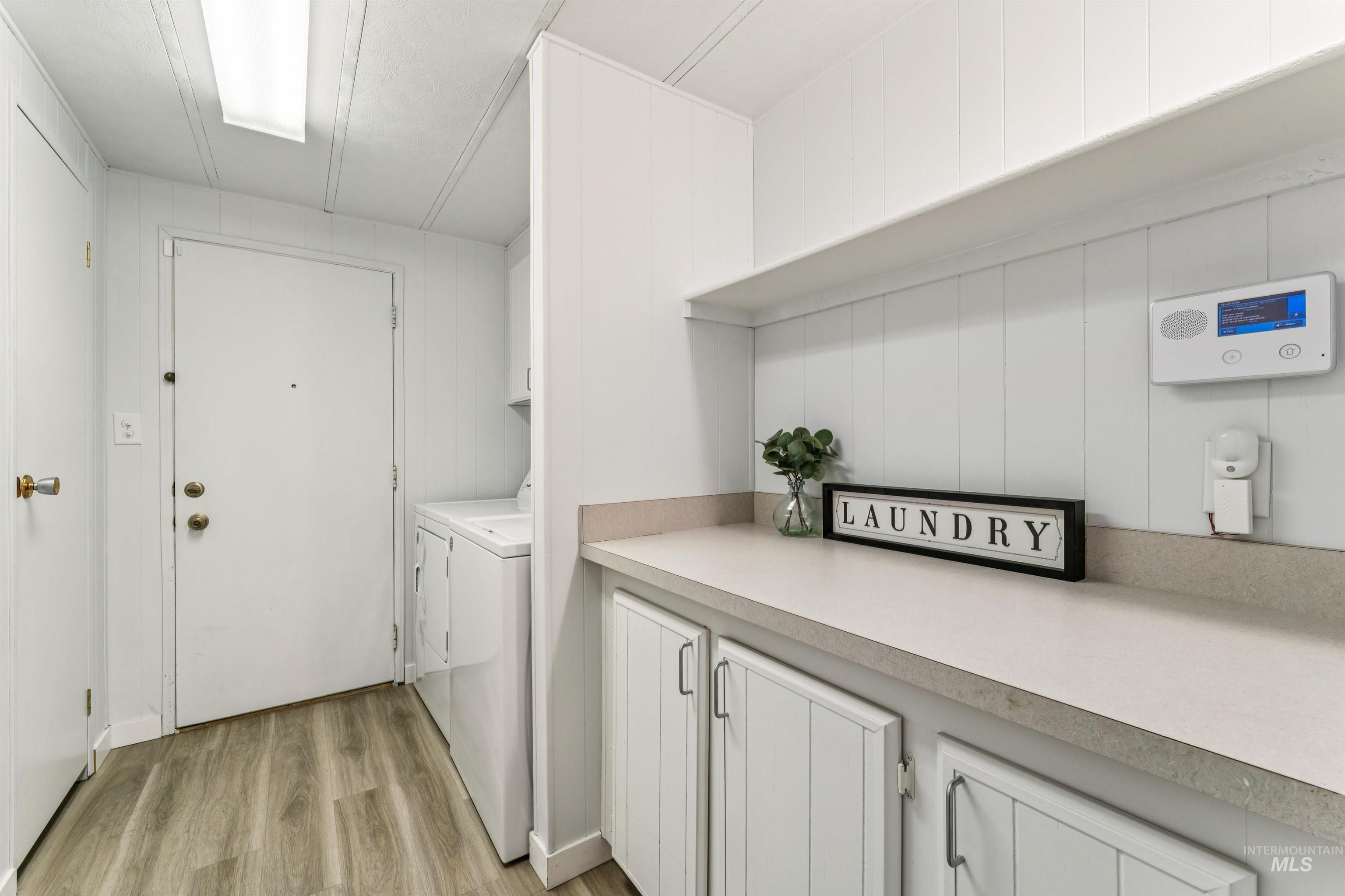 8103 W Appomattox, Boise, Idaho 83714, 3 Bedrooms, 2 Bathrooms, Residential For Sale, Price $169,900,MLS 98980567