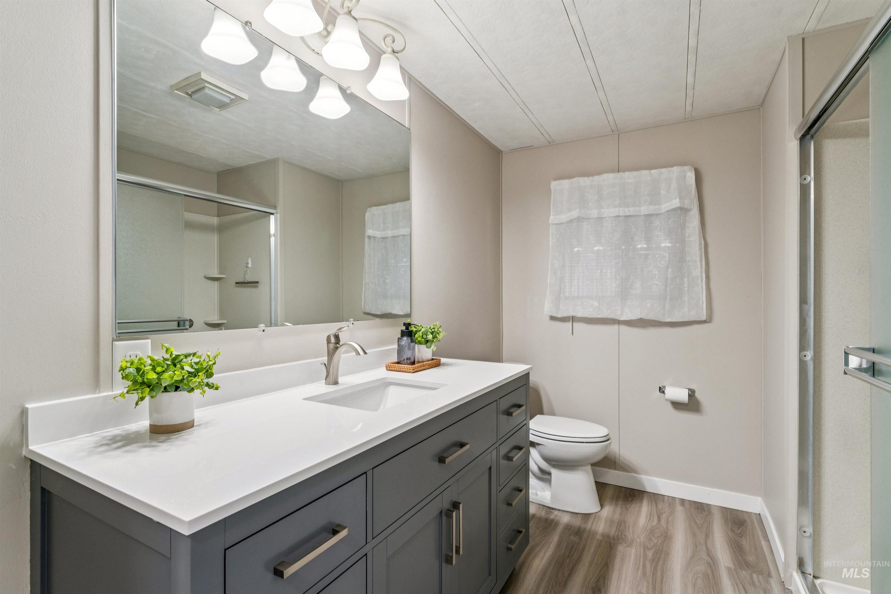 8103 W Appomattox, Boise, Idaho 83714, 3 Bedrooms, 2 Bathrooms, Residential For Sale, Price $169,900,MLS 98980567