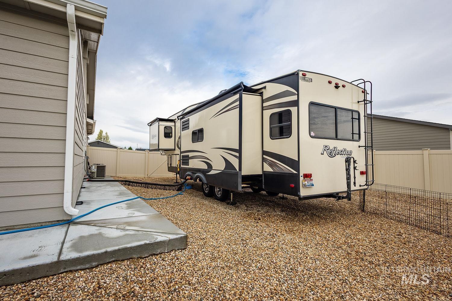 318 Red Rose St, Wilder, Idaho 83676, 4 Bedrooms, 2 Bathrooms, Residential For Sale, Price $450,000,MLS 98980568